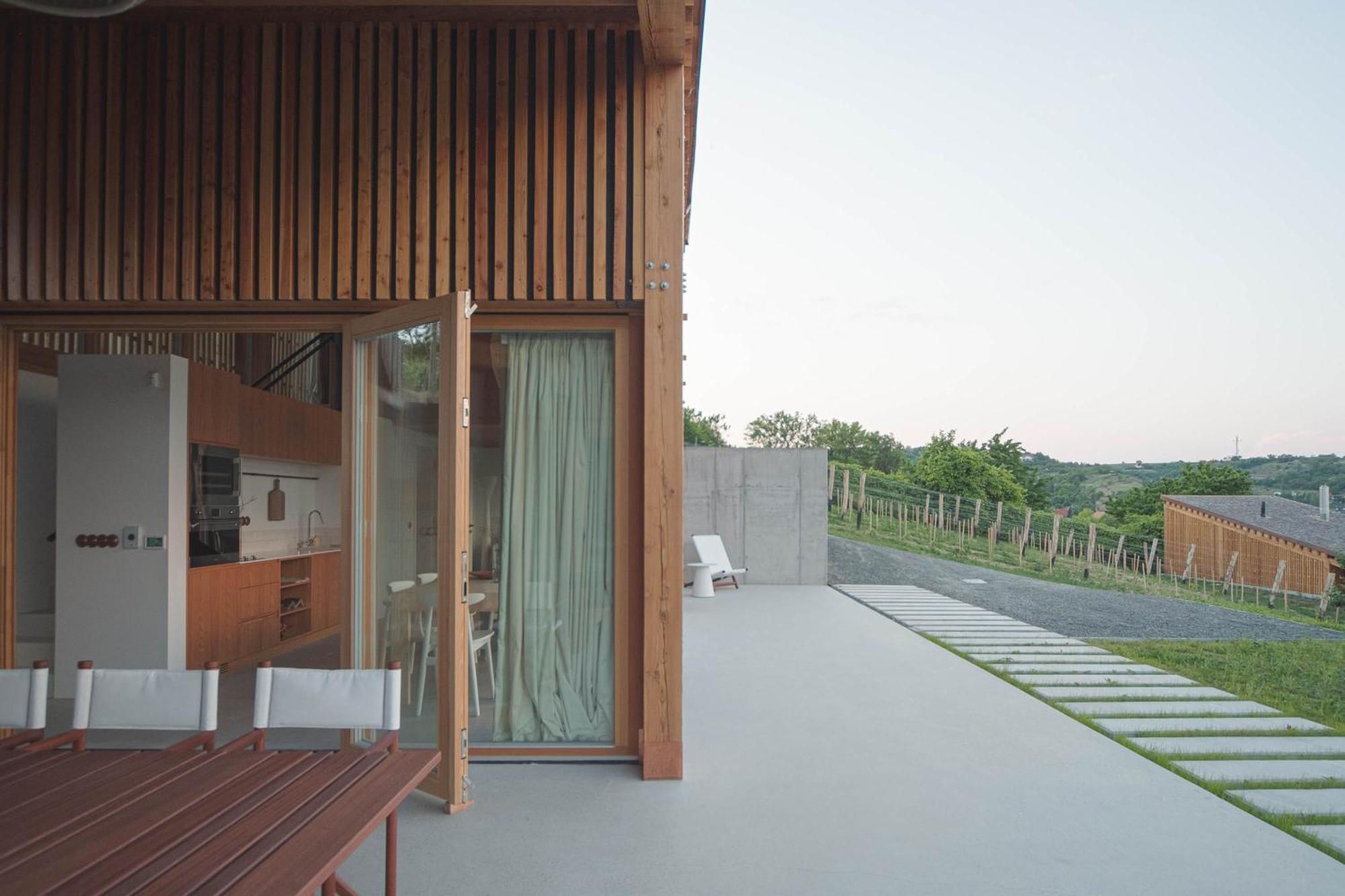 Szegzard - The Lodge เซคซาร์ด ภายนอก รูปภาพ